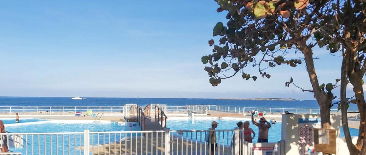 Appartamento Front Line Unit 520 Ft2 - 48 M2, On Second Floor, Stunning Ocean View Cul de Sac Esterno foto